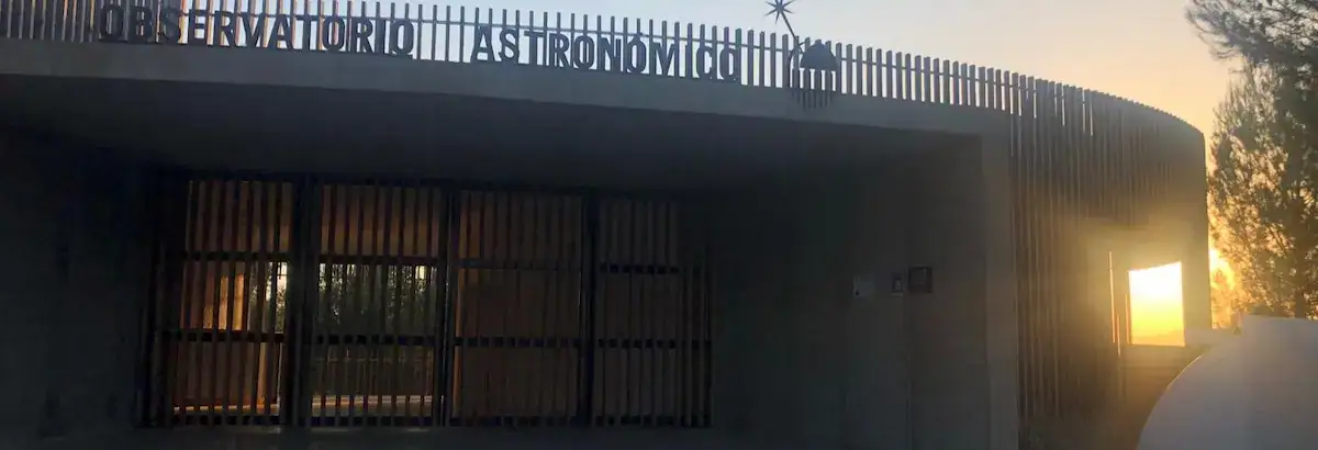 Observatorio Astronómico Cabezo de la Jara cerca de Mojacar. Observatory near Mojacar - with sun streaming through the side just before sunset.