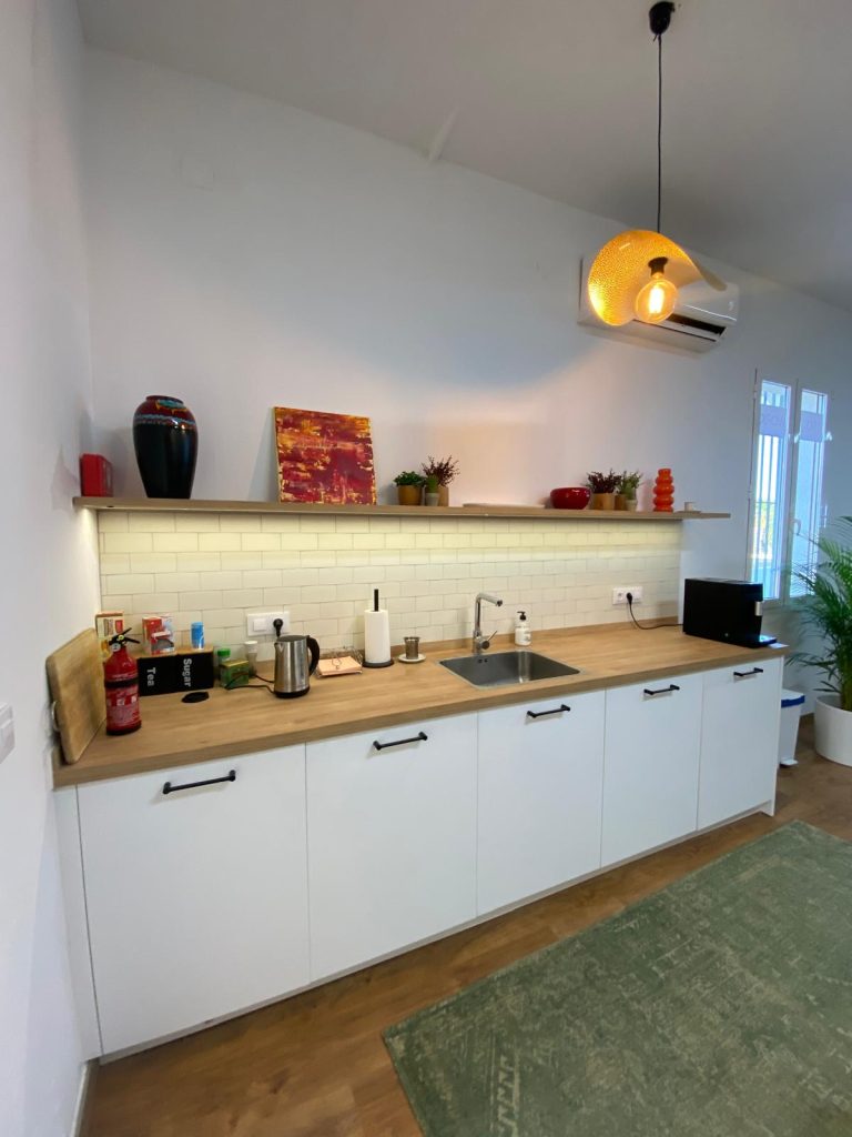 An area within DeskSpace to make tea and coffee. There's a fridge for milk and a dishwasher.